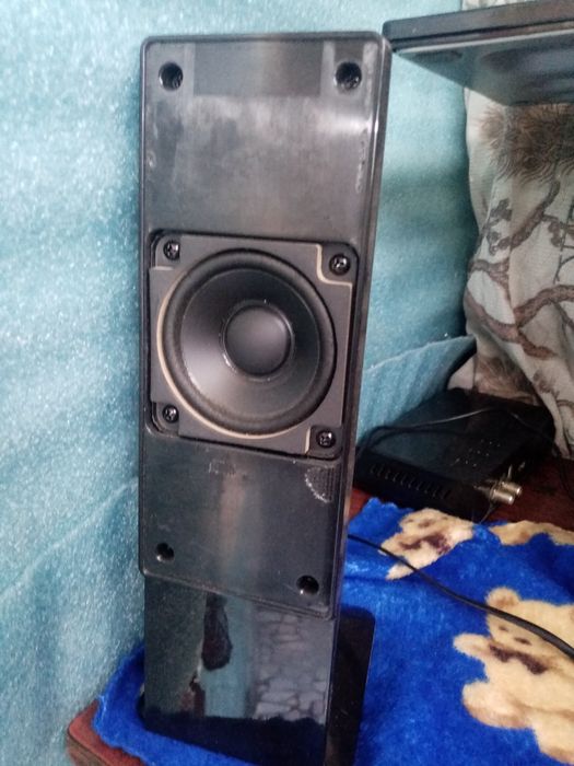 Продаю сабвуфер Microlab FC 362 срочно