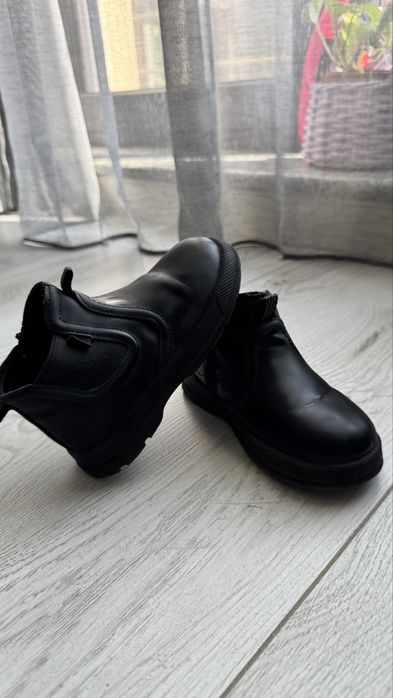 Ghete zara nr 24