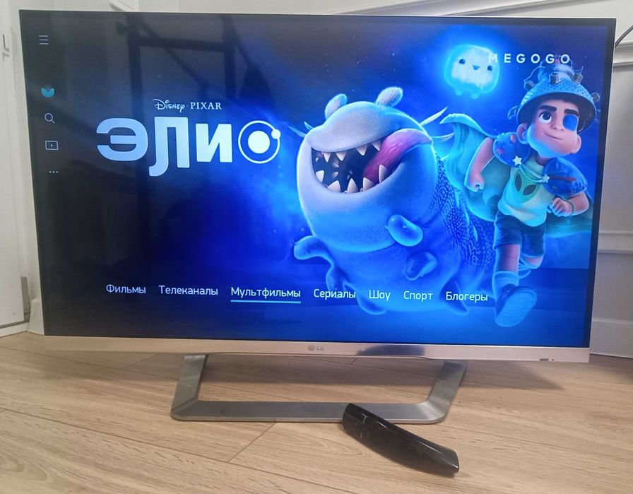 Телевизор LG 42"