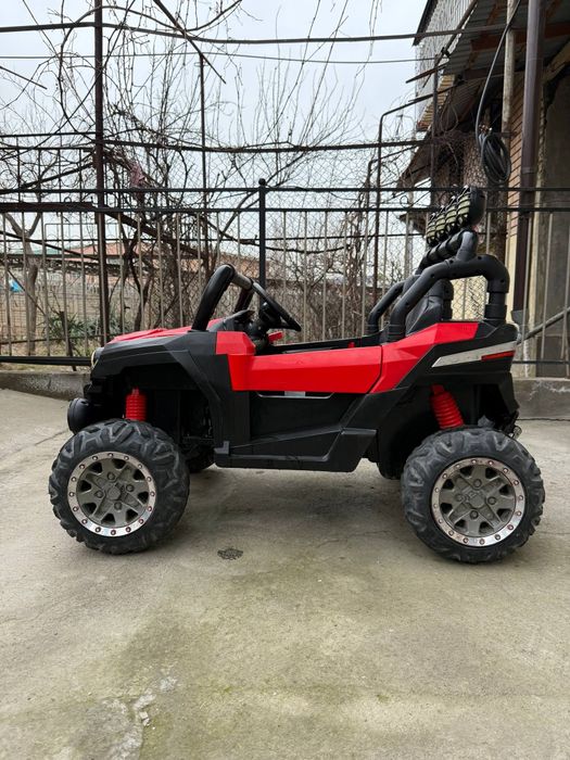 Монстор трак машина