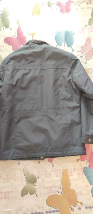 Продавам нова мъжка канадка размер М - 45 лв. Сваляща се подплата.