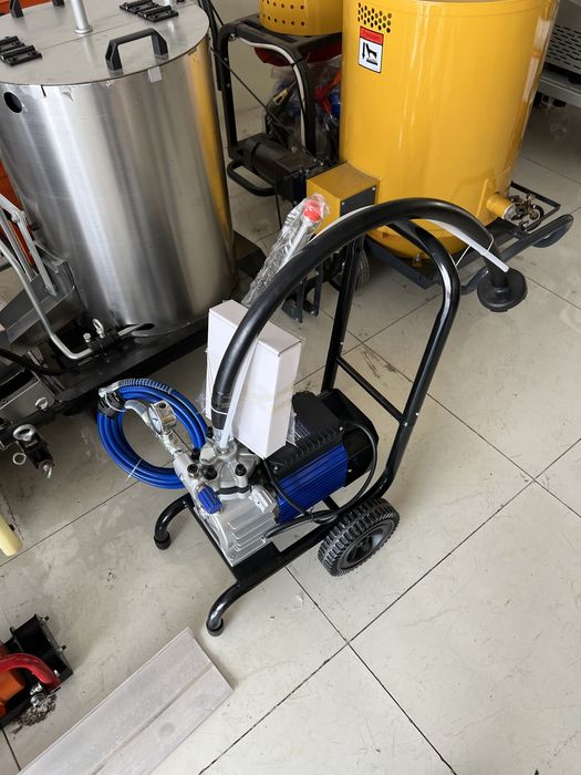 Краскораспылитель безвоздушный краскопульт