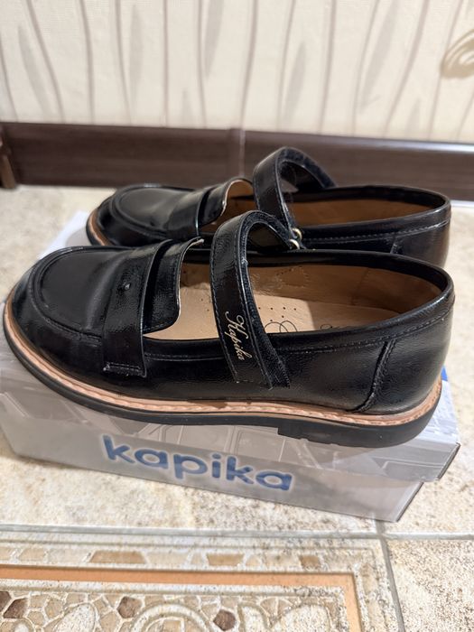 Туфли для девочки фирмы Капика