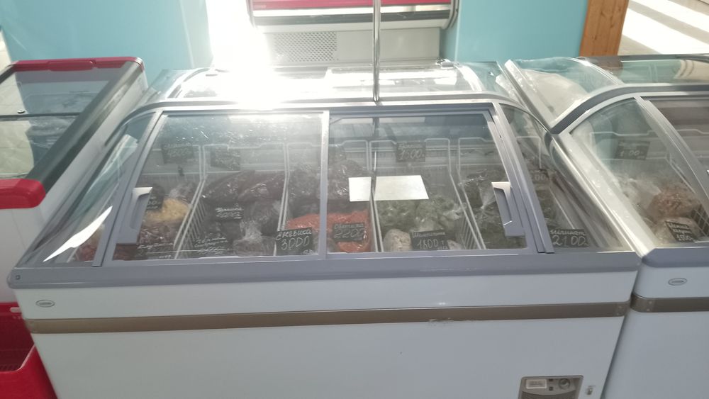 Продам морозильные витрины