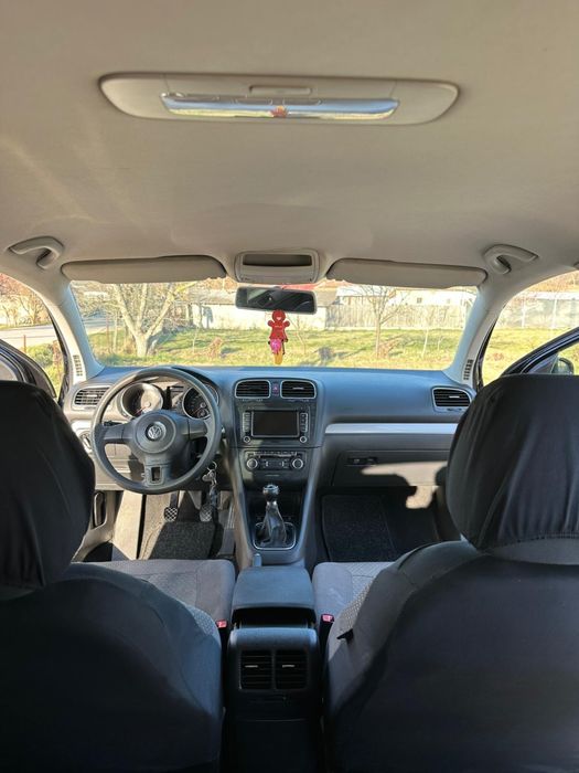 Vând Golf 6 2010