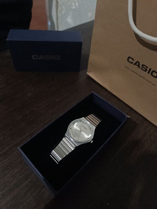 срочно продаётся casio mq-24d-7e