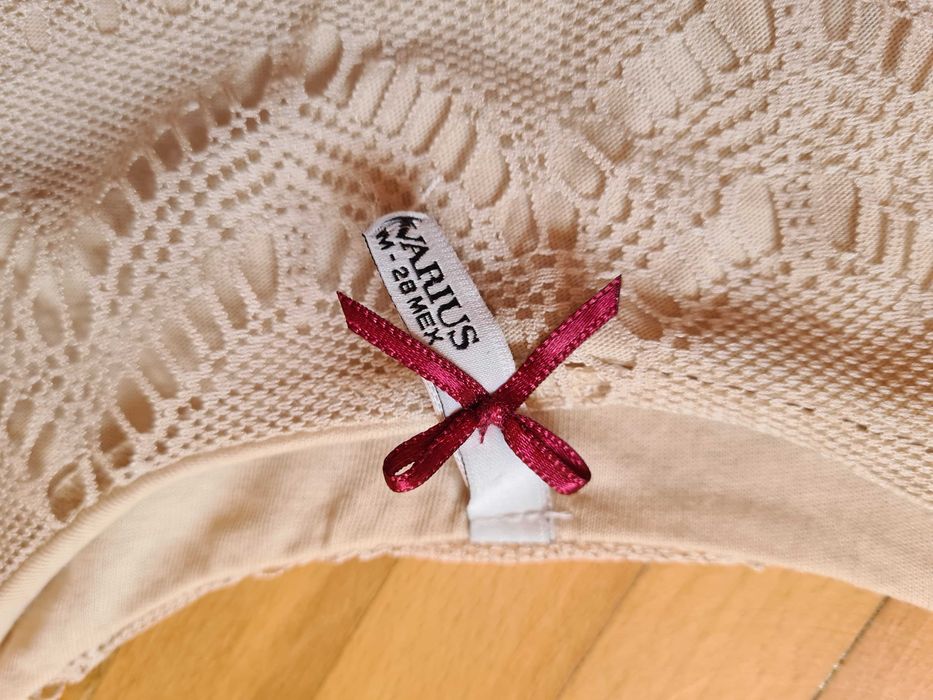 top cu franjuri / maieu