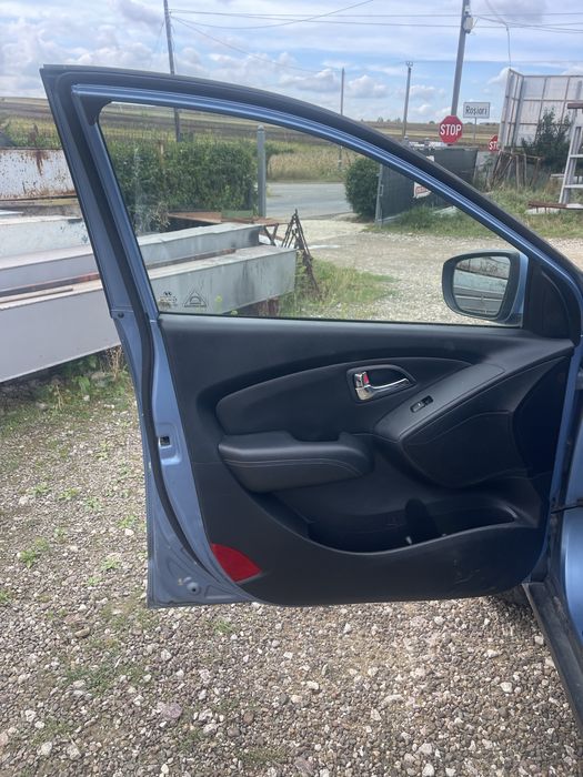 Usa Portiera stanga fata Hyundai ix35 an 2010-2016 completa Ice Blue