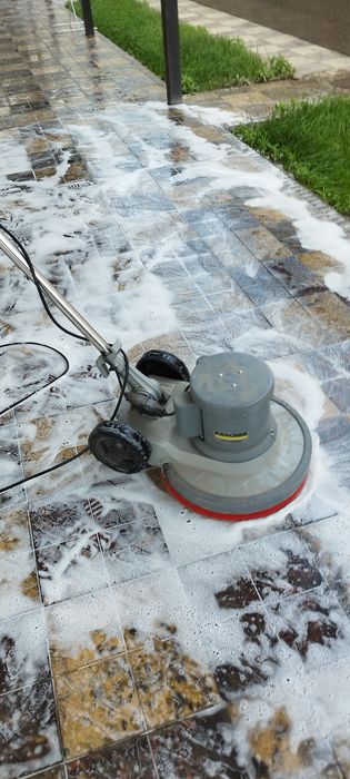 Мойка, чистка брусчатки