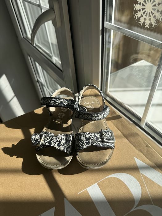 Фирменная обувь 28 размера