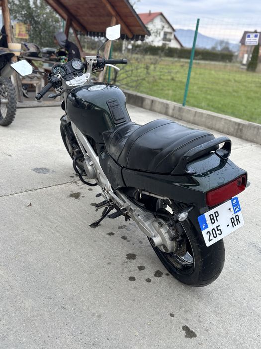 Vand sau schimb honda revere 650