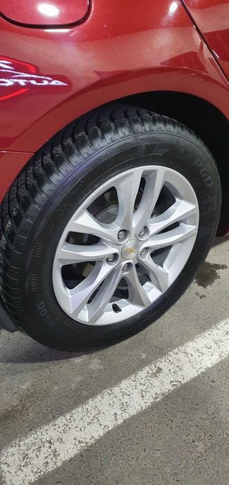 Malibu 2,4 full options 2018 19 год машина Очень хорошим состоянии