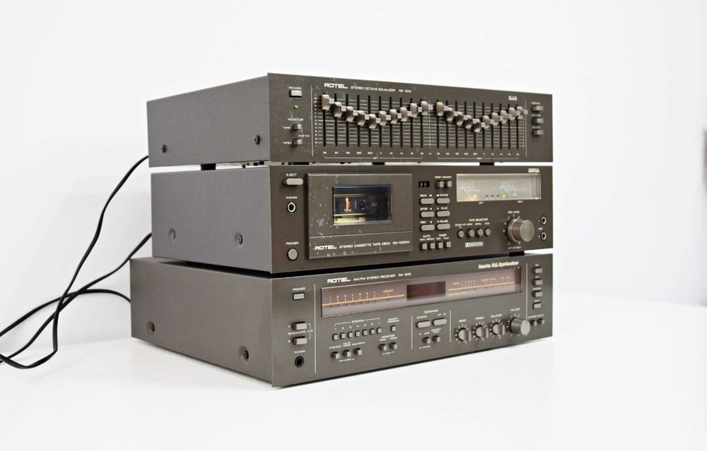 Linie Rotel amplificator RX-1010 + egalizator RE-1010 + deck RD-1000M