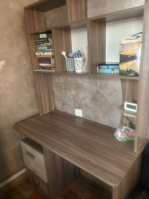 Столик компьютерный