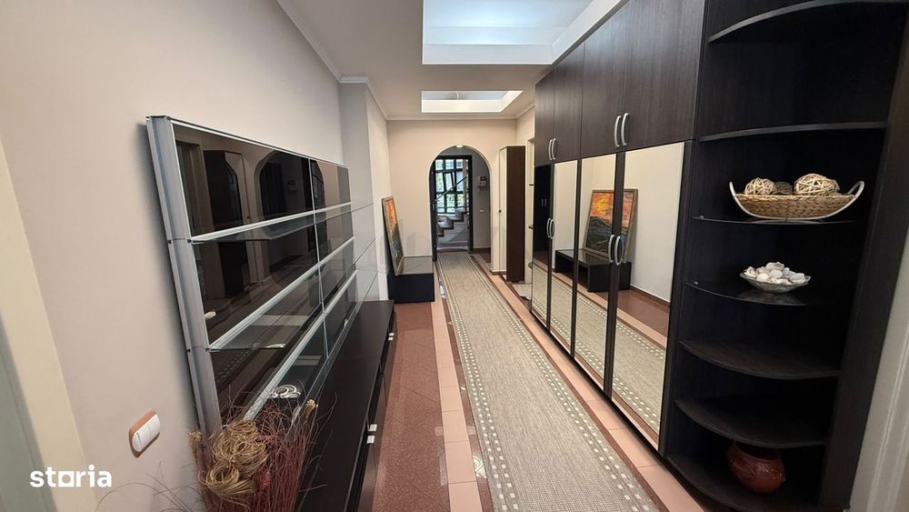 Apartament 4 camere decomandat, terasă, Aviatorilor