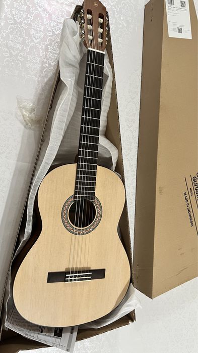 гитара yamaha c40m