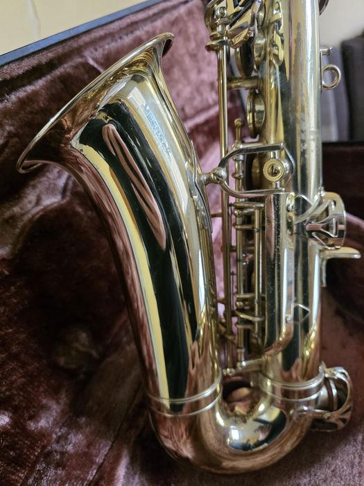 Алт саксофон Yamaha yas 32 purple logo