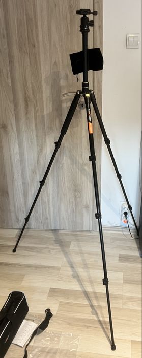 Doua Trepiede K&F Concept Experte Noi !