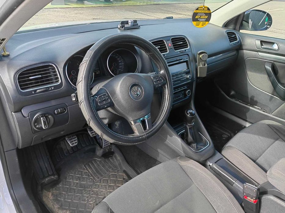 Vând Volkswagen Golf VI Variant – 1.6 TDI, 105 CP, 2012