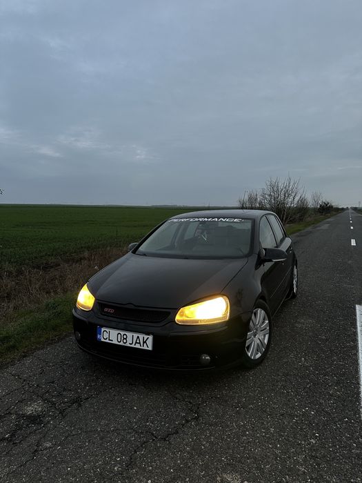 Vand golf 5 automat cu trapa