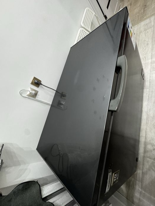 Продам морозильную камеру