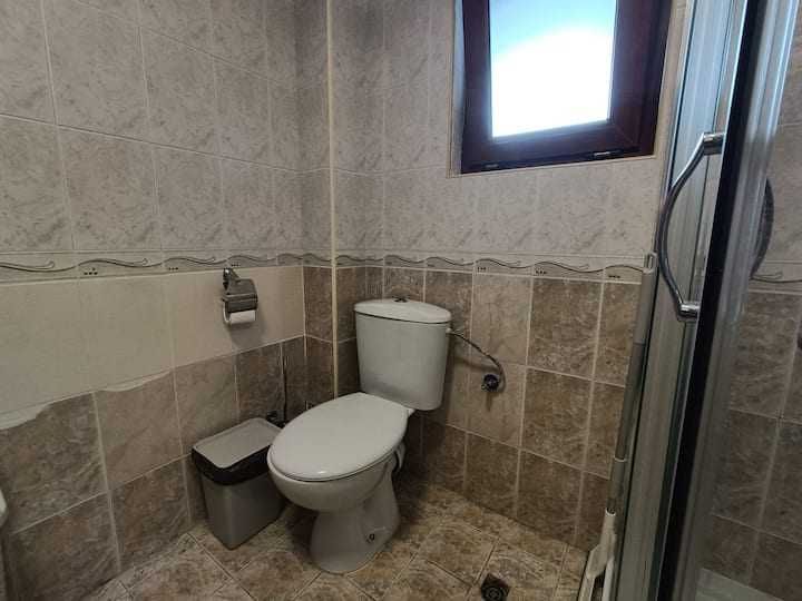 Дава се под наем Къща в Варна, Морска градина - 100 кв.м за 663 € - Снимка #13