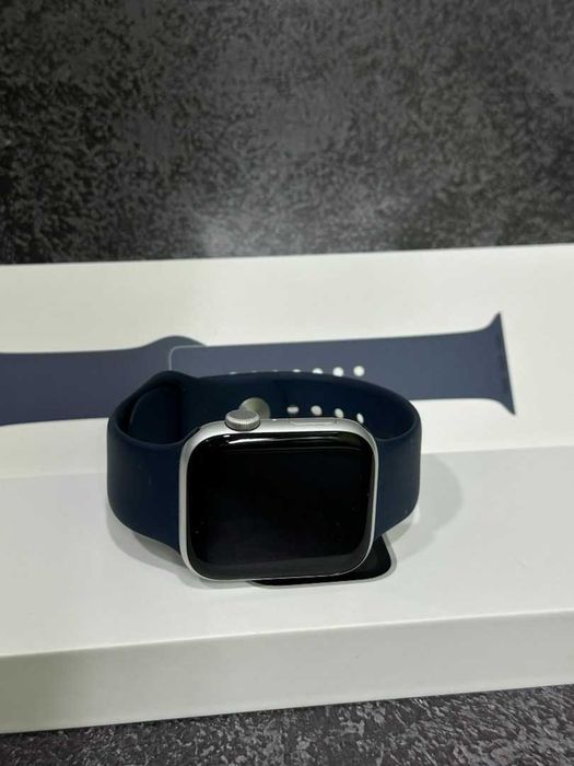 Apple Watch Series SE 44mm