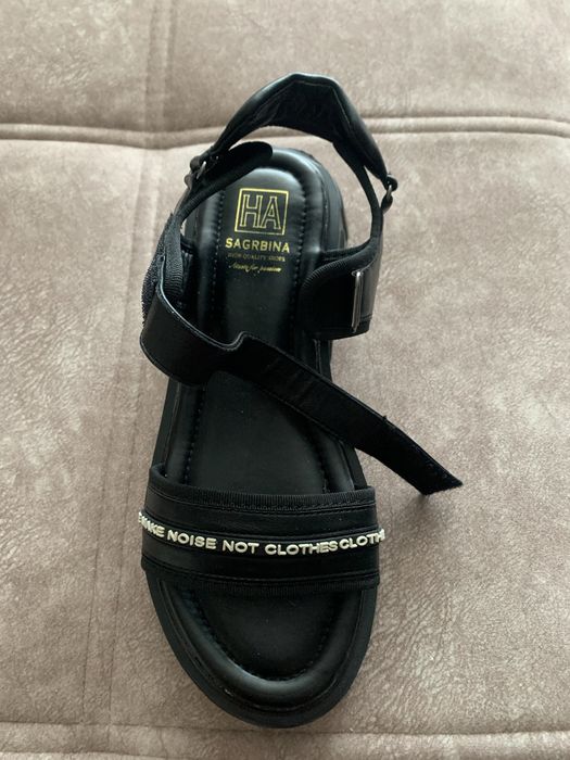 Обувь новая женская……..