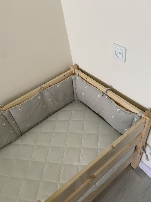 Продаю детская кроватька с матрасом