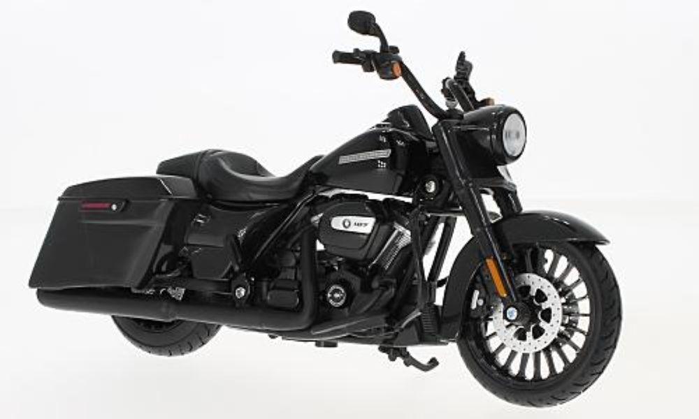Macheta moto Harley Davidson Road King Special 2017 1:12 Maisto
