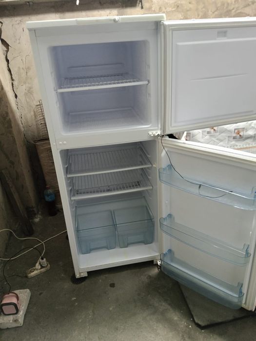Продам холодильник