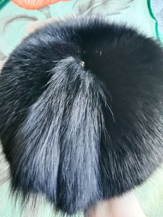 Продам женскую шапку