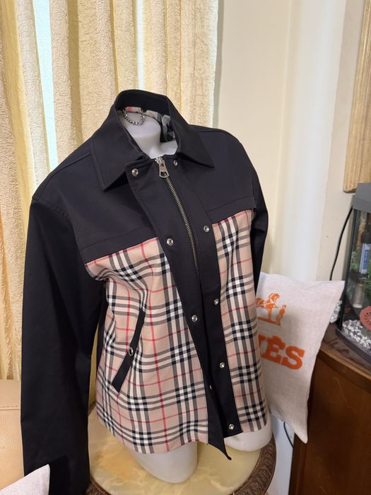 Burberry фешън яке