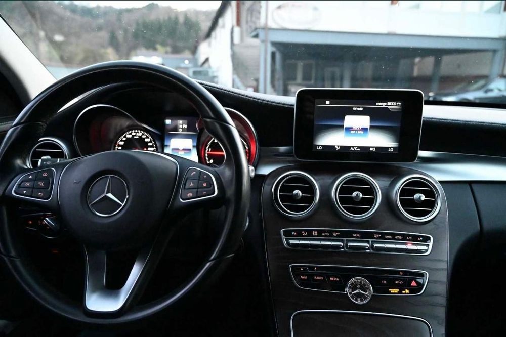 Mercedes-Benz C 200 - Diesel - Automatic - 2016