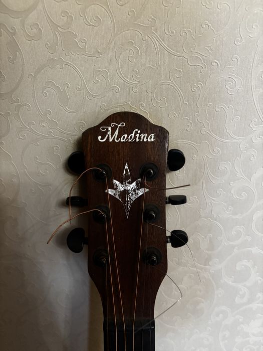 Аккустическая гитара Madina