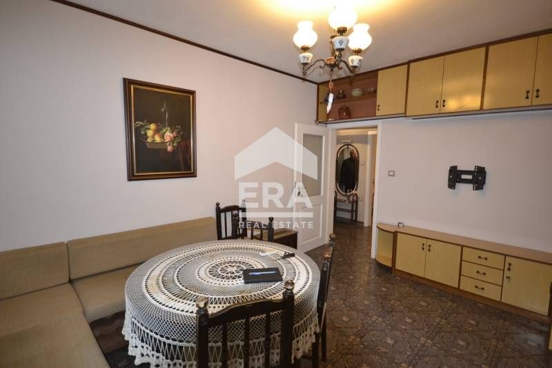 Продава се Тристаен апартамент в Хасково, Овчарски - 120 кв.м за 502 €/кв.м - Снимка #9