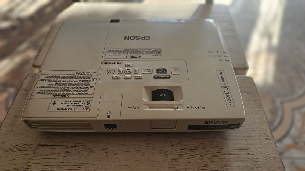 Проектор Epson EB-1776W