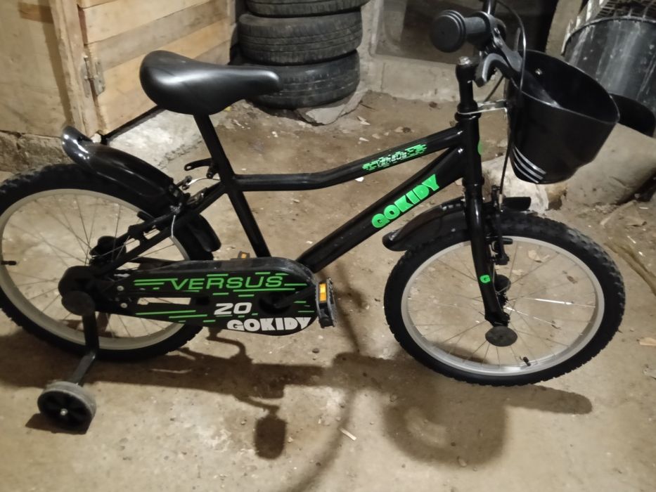 Bicicleta copii aproape nouă