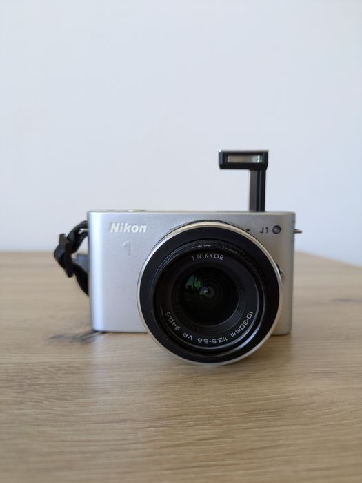 Nikon 1 J1 - УНИКАЛНИ СНИМКИ Дигитален Фотоапарат КАТО НОВ