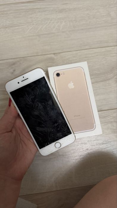 Продается iphone 7, rose gold, 64гб