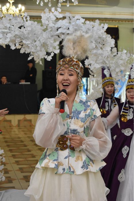 Қазақша киімдеп сатылады