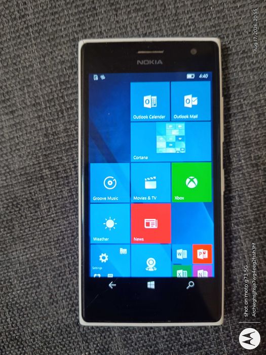 Nokia Lumia 735 – бял – Windows 10 Mobile