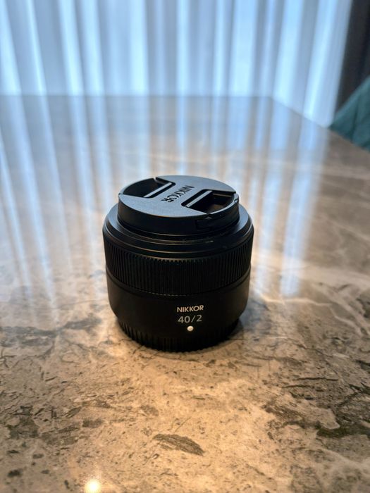 Nikon NIKKOR Z 40mm f/2 – compact, luminos, stare excelentă