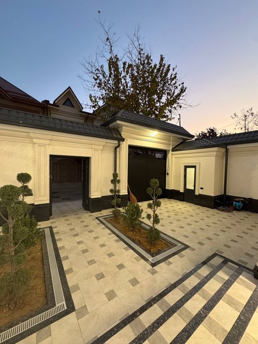 Продается дом 7 комнат+ 2 холл, ориентир: Никитина, 3 сотки 530м²