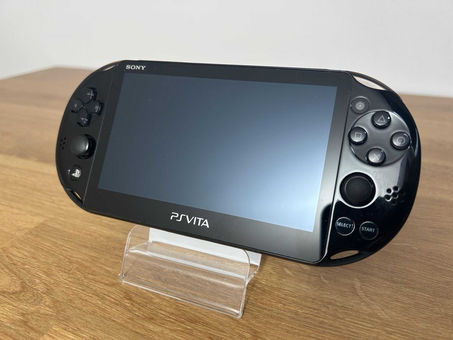 PS Vita Slim modată — 128GB, sute de jocuri incluse | Japonia