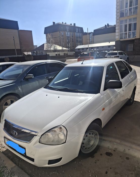 Продам машину приору