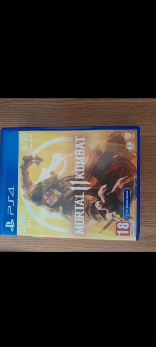 Vând mk11 și hitman 2