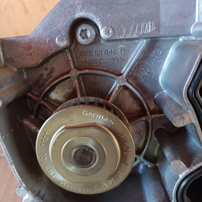 Vand pompa apa 05E121042 VW Golf 7, 1.5 TSI, cod motor DADA