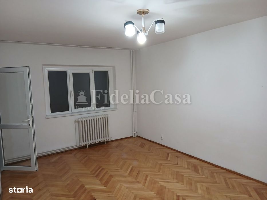 Apartament cu 2 camere nemobilat Zona Nicolina