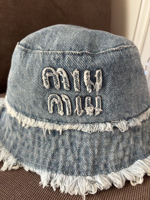 Palarie din denim